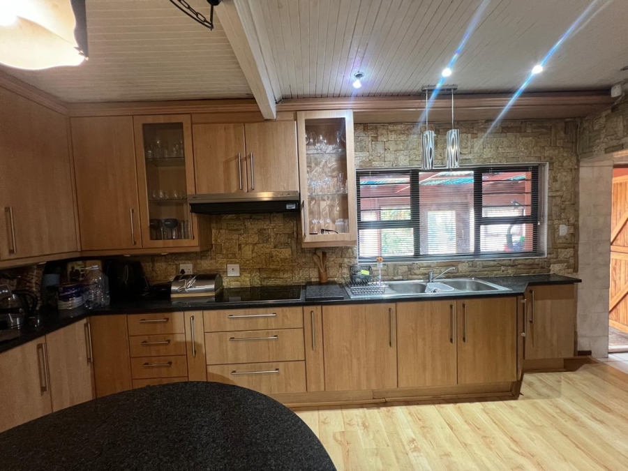 4 Bedroom Property for Sale in Vanes Estate Eastern Cape
